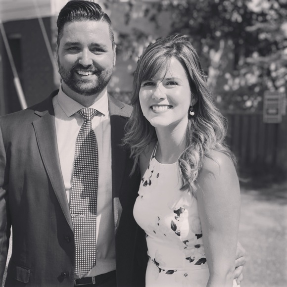 Meet your Posher, Dominique - Picture 1 of 1